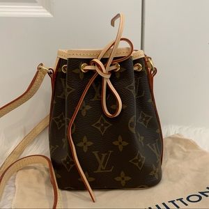 Louis Vuitton monogram nano noe
